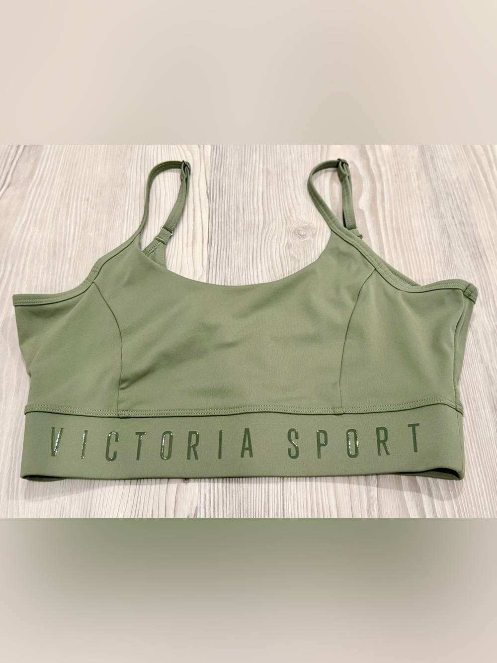 VICTORIA SECRET SPORT Sports Bra. Olive Green. Adjustable straps. Size Small GUC